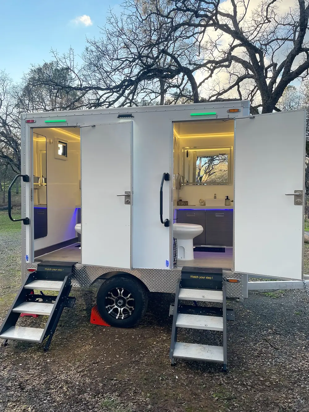 Restroom trailer for rent in Irving, TX